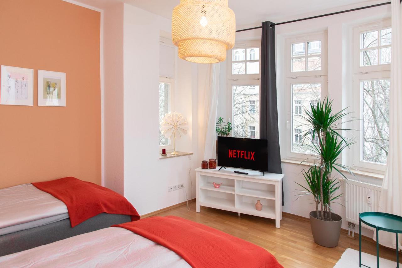 Kassberg Apartment Im Retro-Stil / Netflix & Wifi เคมนิตซ์ ภายนอก รูปภาพ